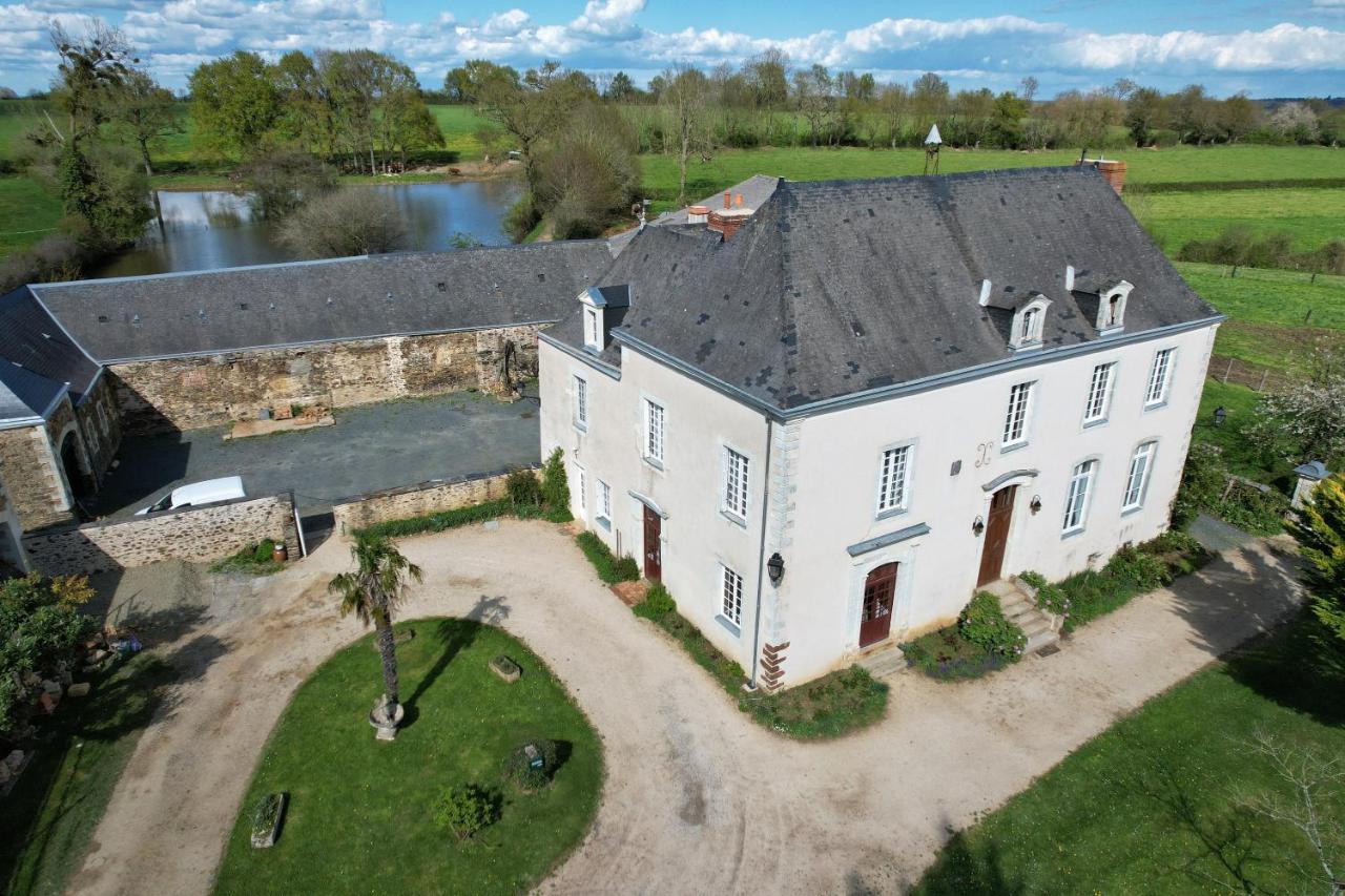 Le Bas Chitray Bed and Breakfast Ménil Eksteriør billede