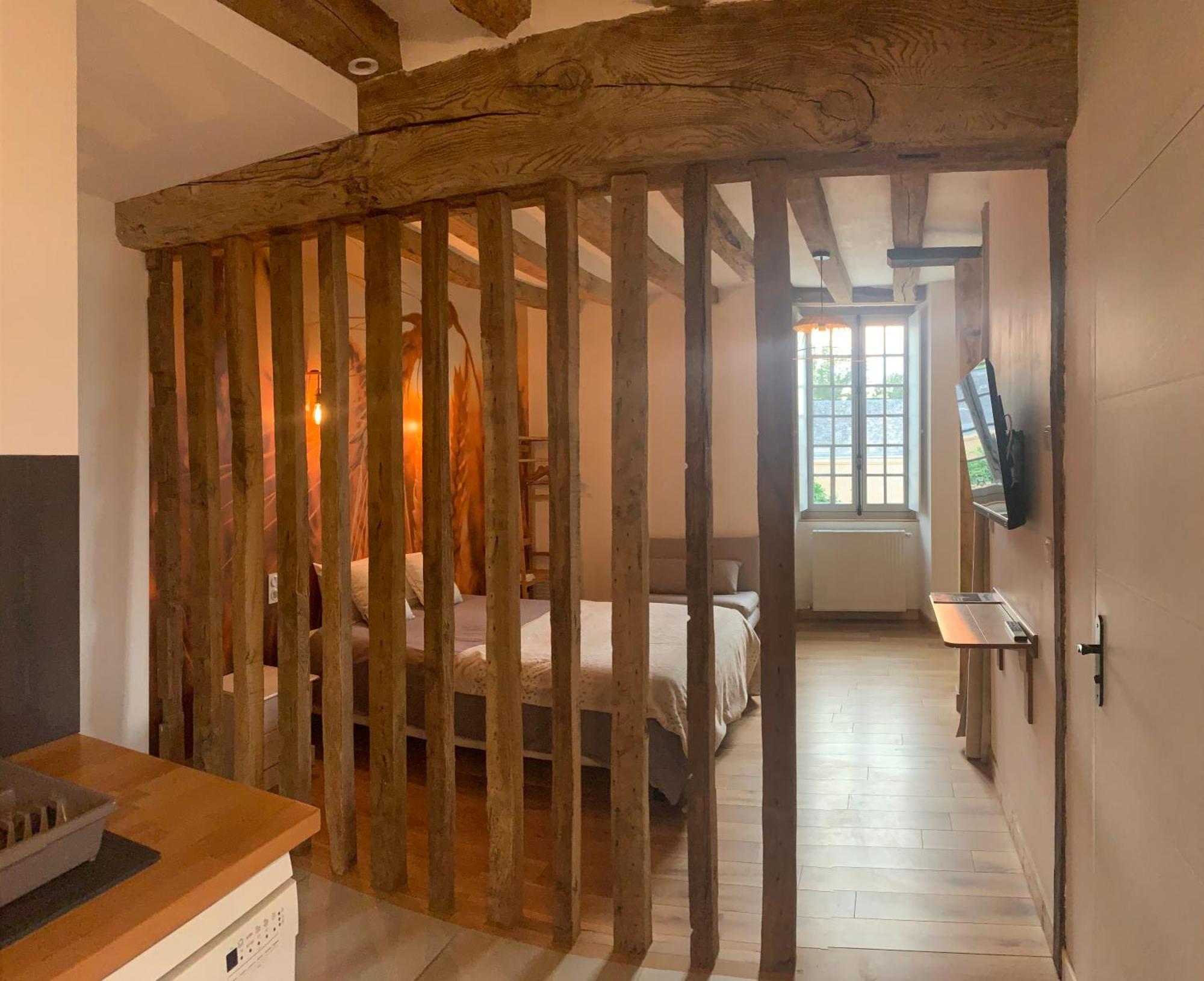 Le Bas Chitray Bed and Breakfast Ménil Eksteriør billede