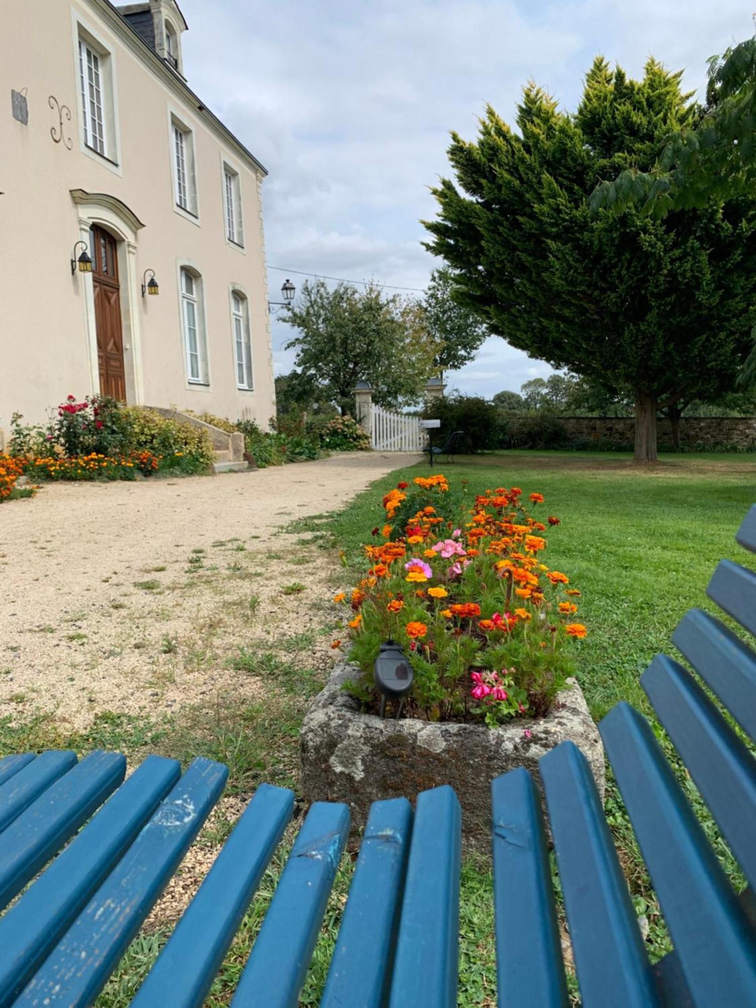 Le Bas Chitray Bed and Breakfast Ménil Eksteriør billede